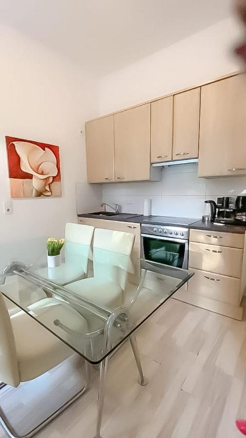 Private Room In Shared Apartment Pr4-9 Viyana Dış mekan fotoğraf